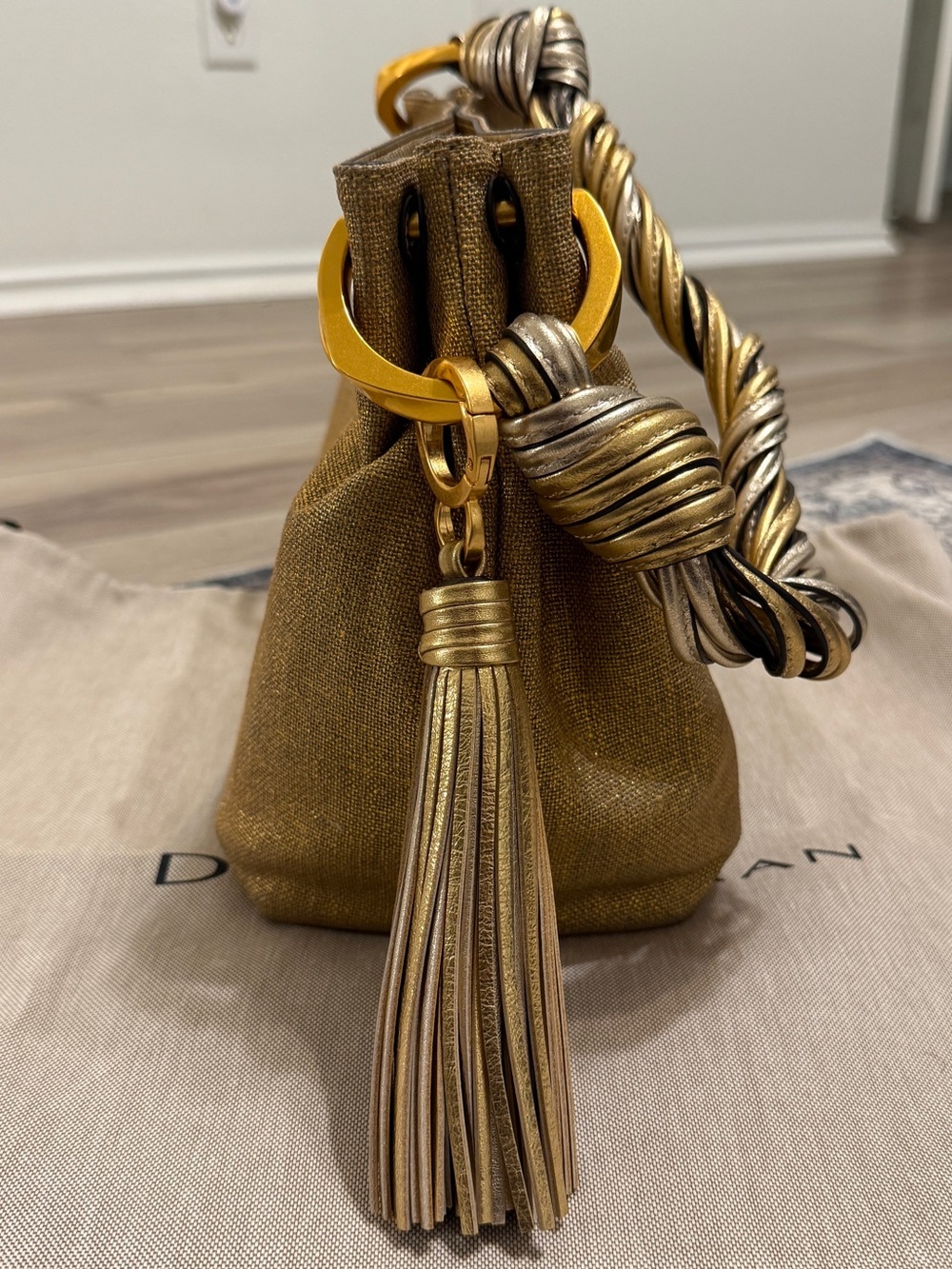🦋 Donna Karan| Glenwood Small Gold Metallic Shoulder Bag NWOT (includes dustbag) - Picture 9 of 13